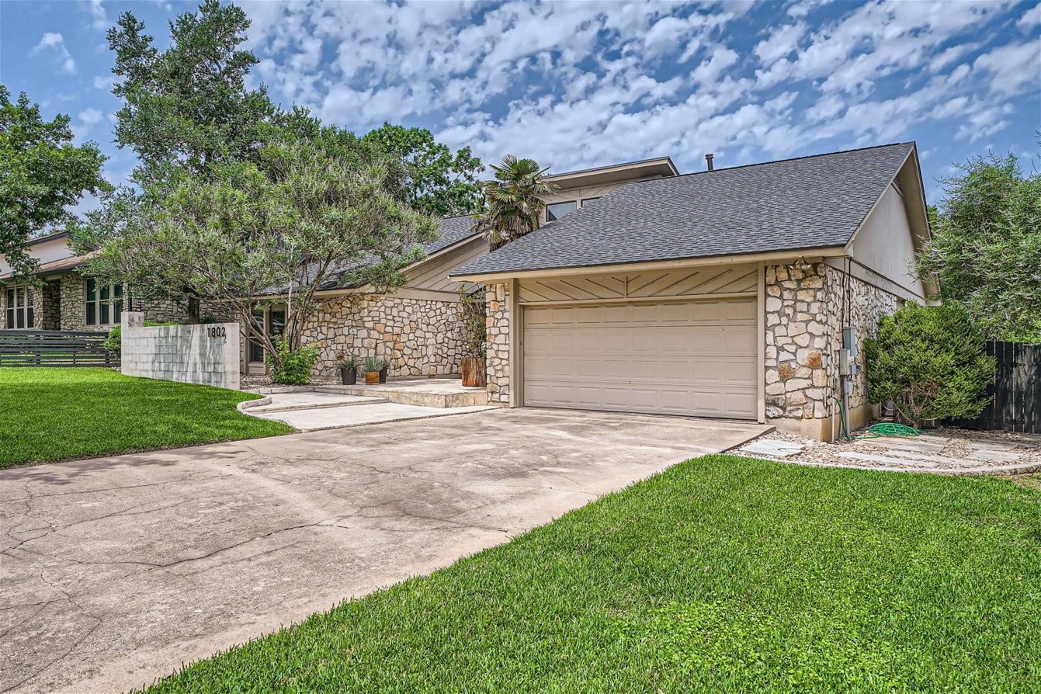 1802 Mistywood DR