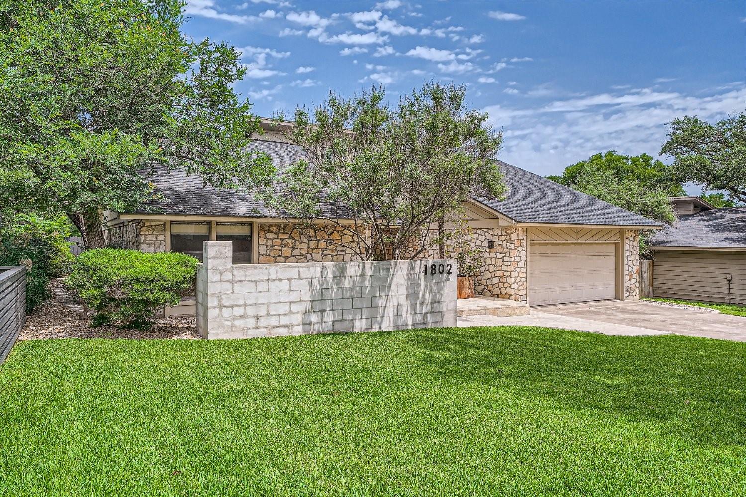 1802 Mistywood DR