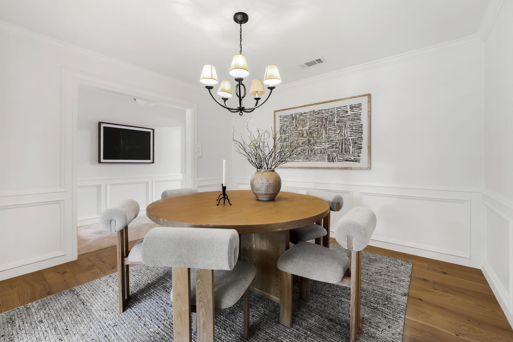 3112 Eanes CIR