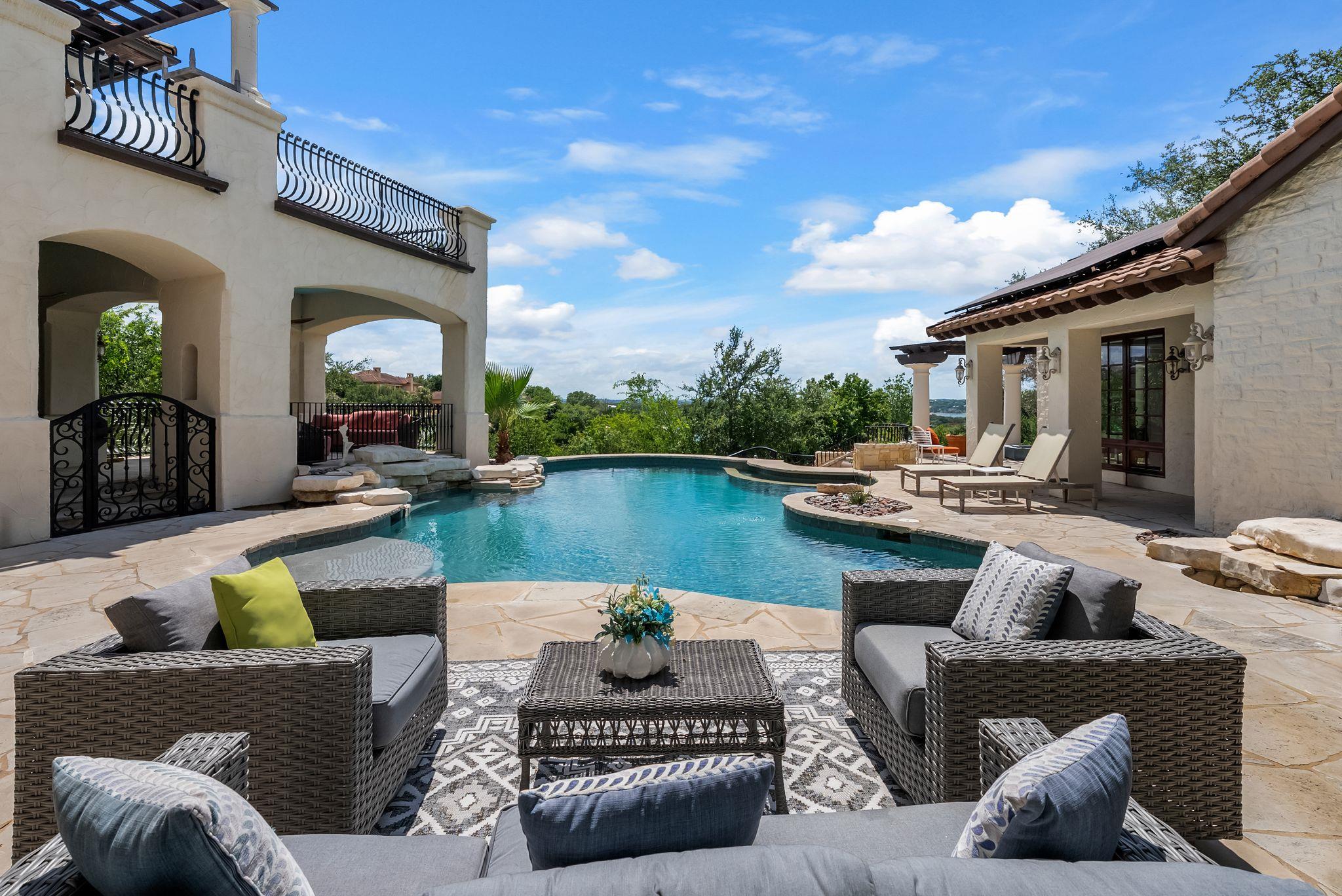 203 Bella Riva DR