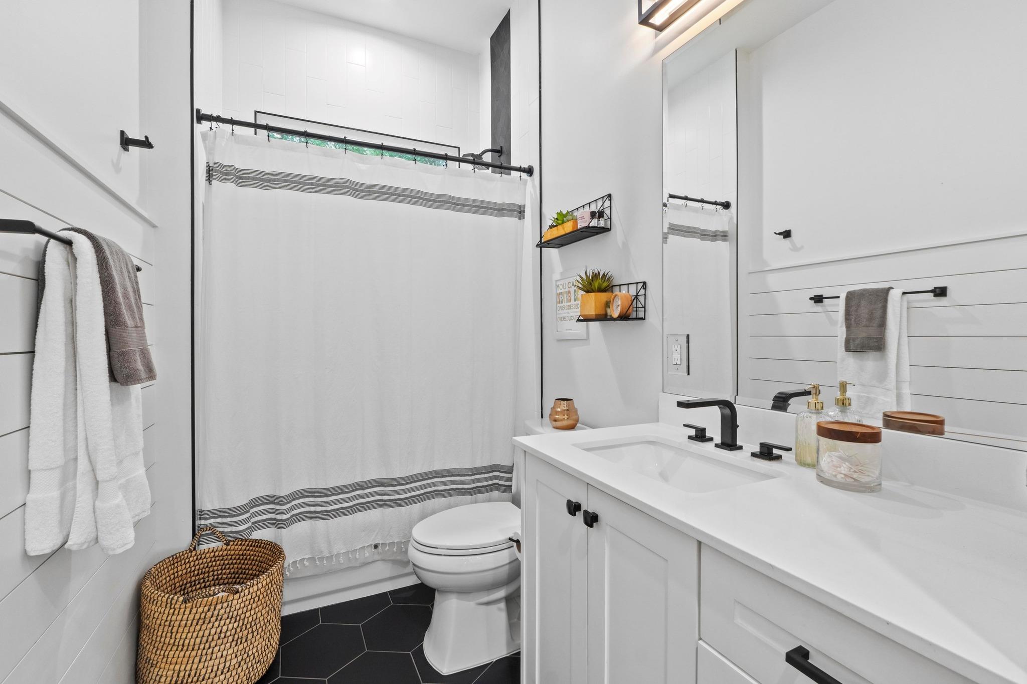 4405 Jinx Ave # 2