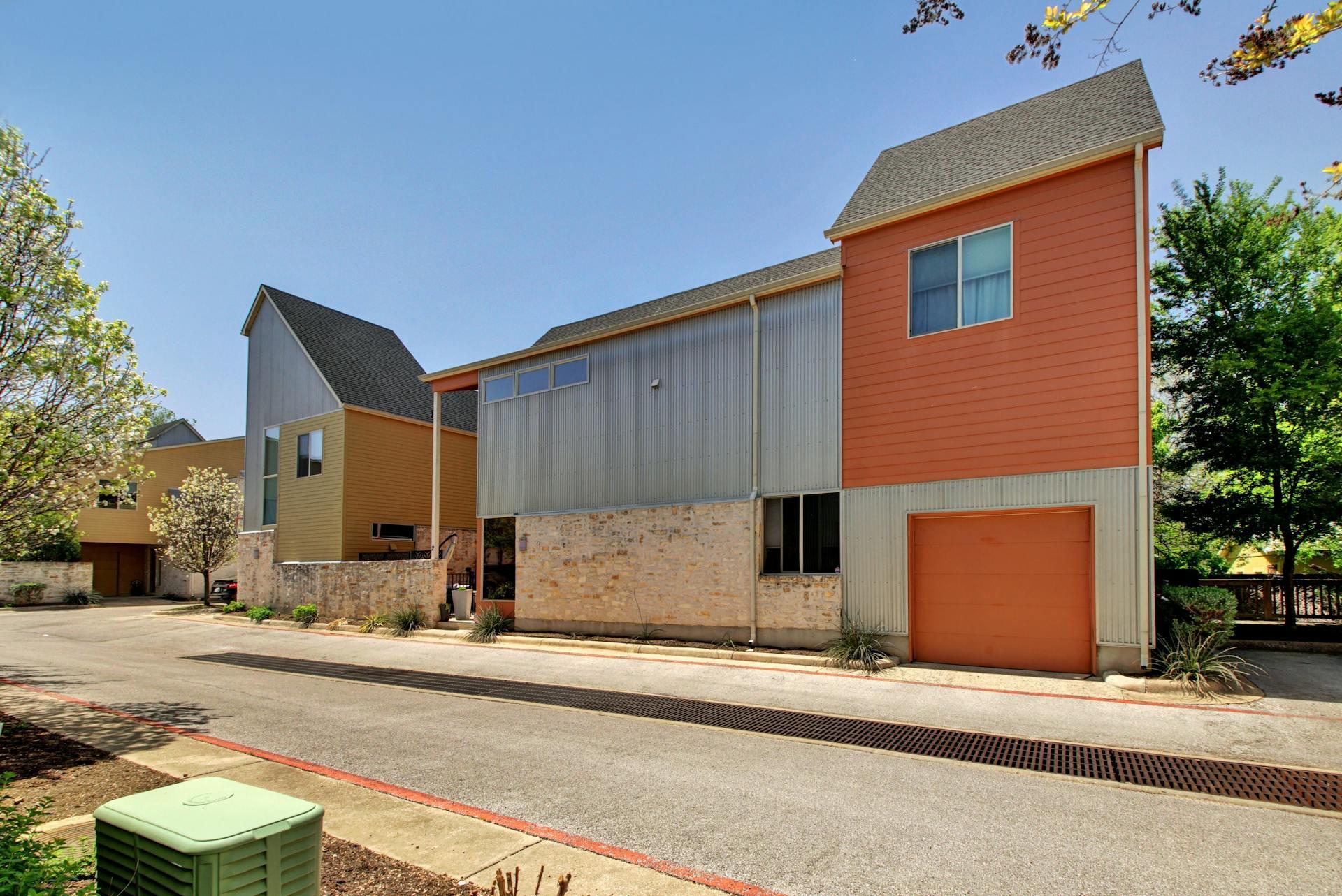 1601 Houston ST # 2