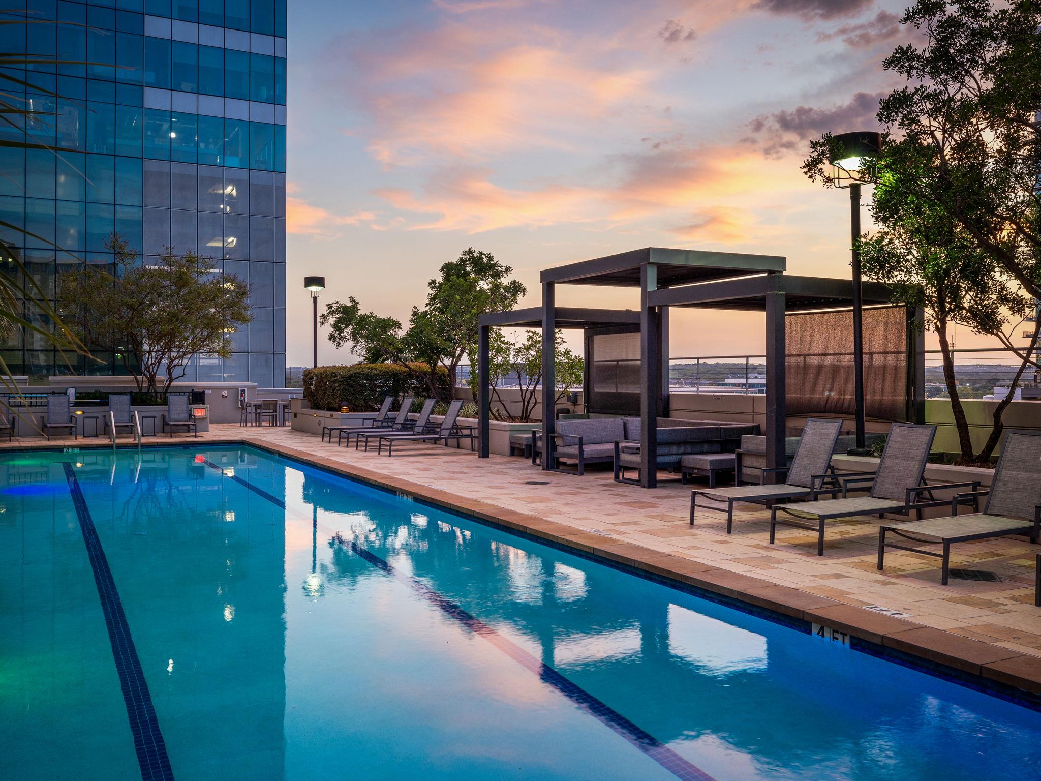 360 Nueces ST # 1612