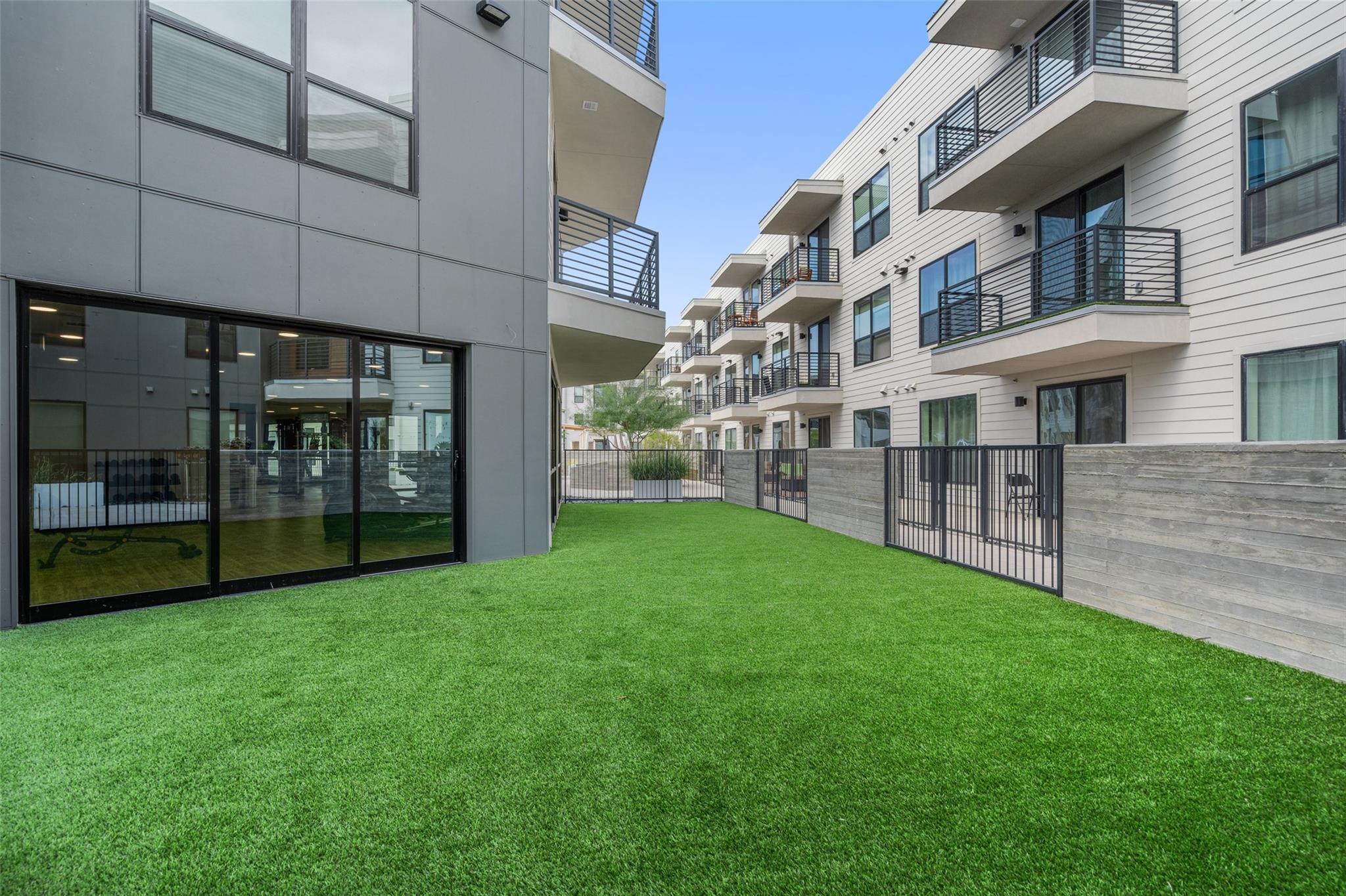 1701 Simond Ave # 206