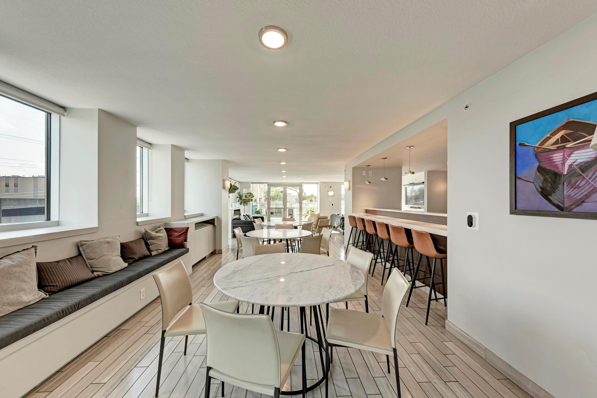 300 Bowie ST # 1003