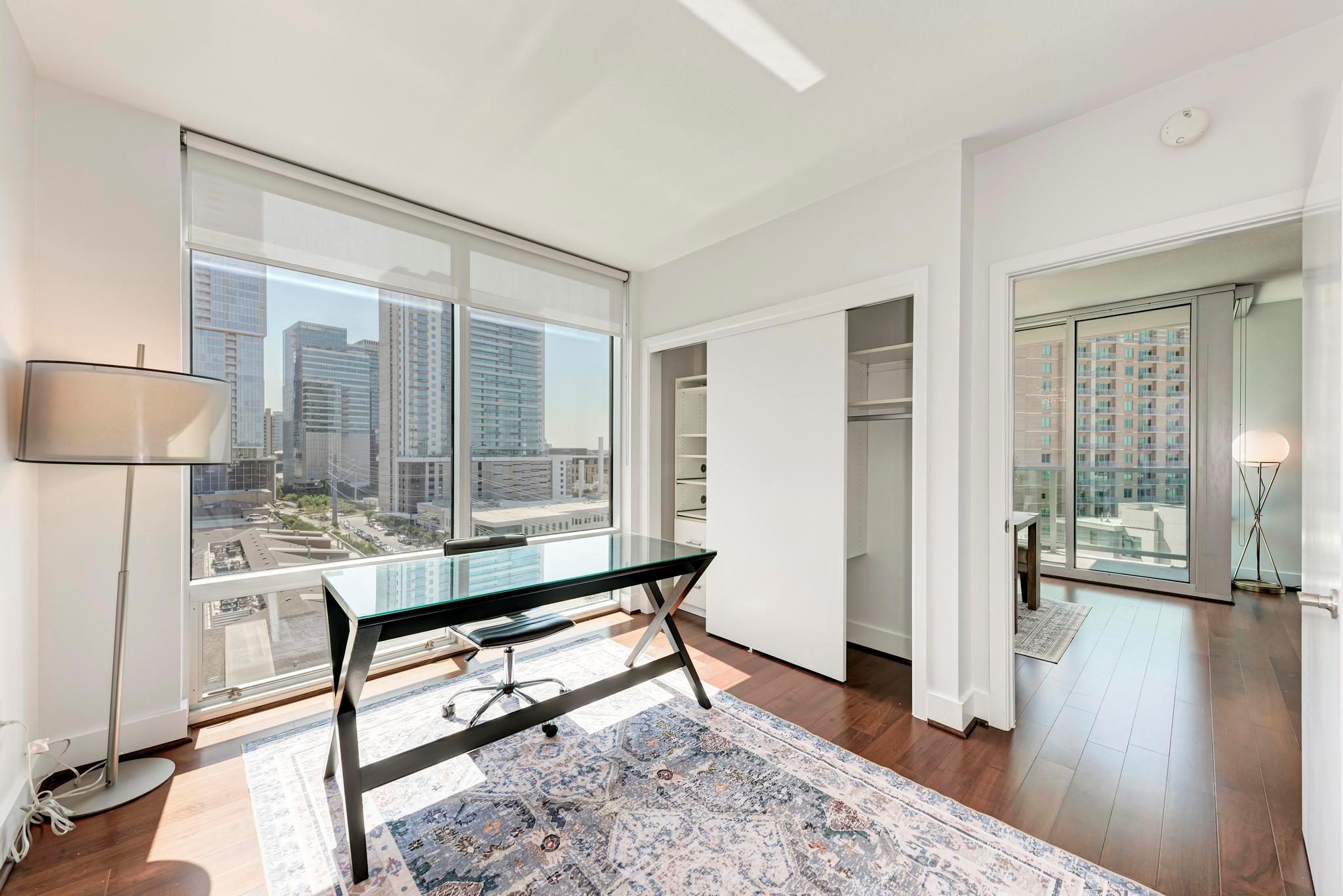 300 Bowie ST # 1003