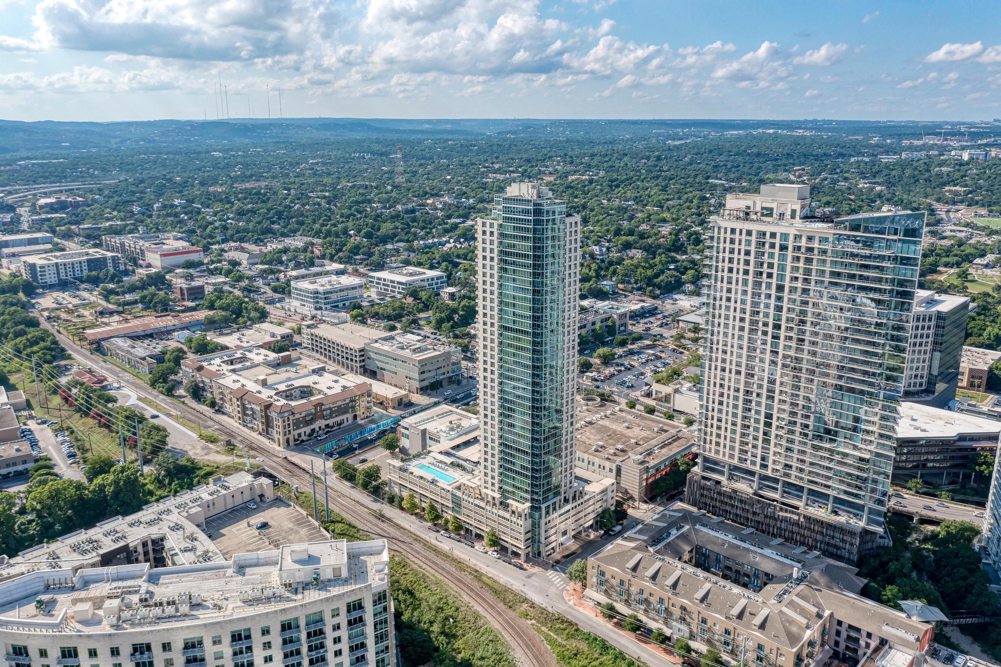 300 Bowie ST # 1003