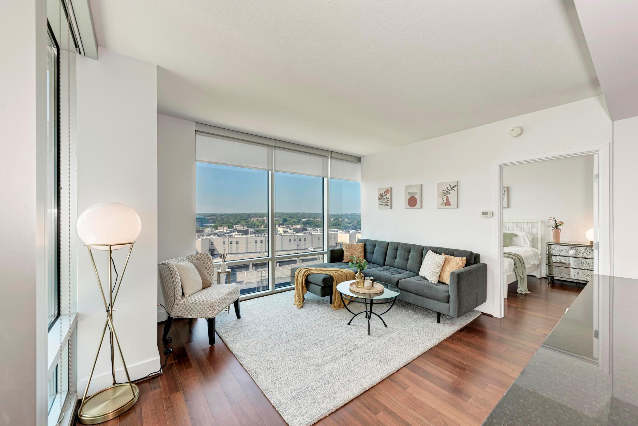 300 Bowie ST # 1003