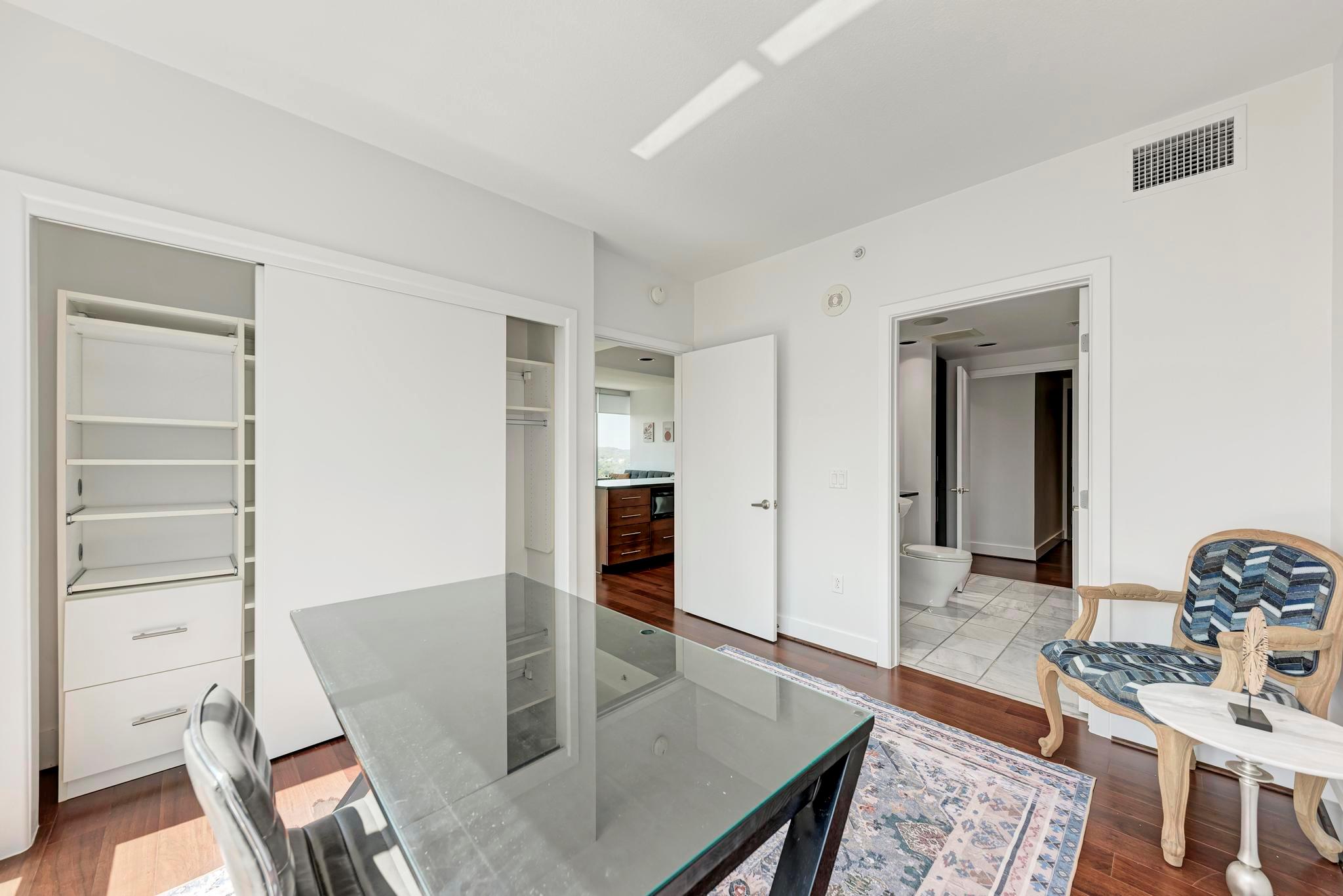 300 Bowie ST # 1003