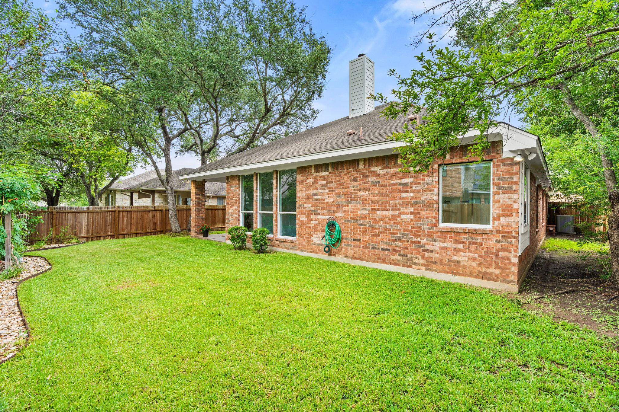 6409 Salcon Cliff DR