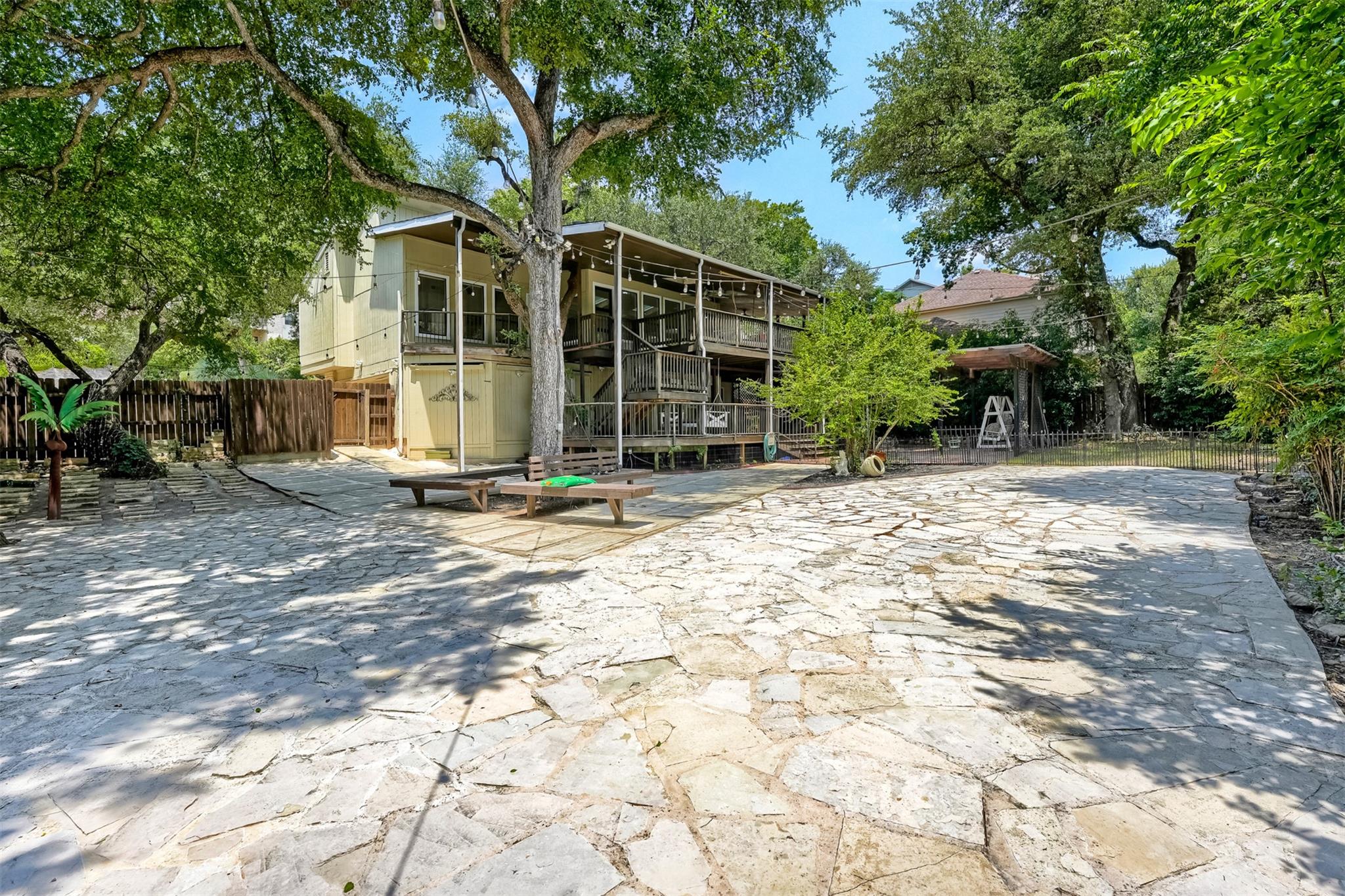 9302 Rolling Oaks TRL
