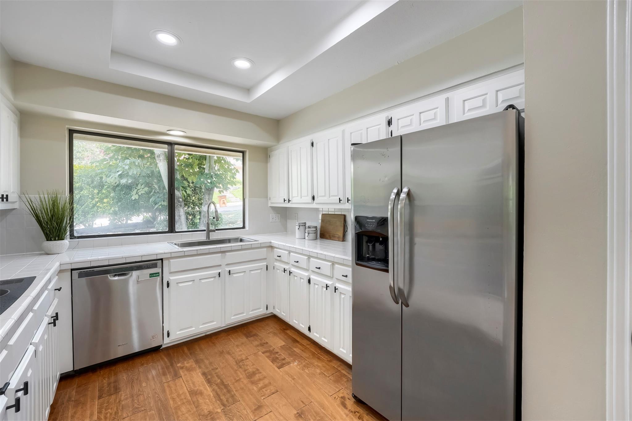 9302 Rolling Oaks TRL