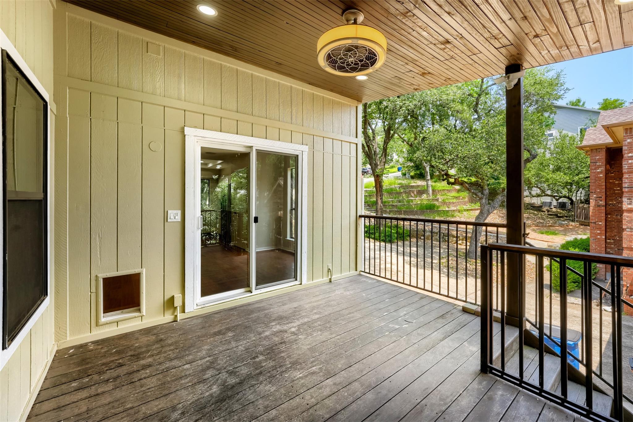 9302 Rolling Oaks TRL