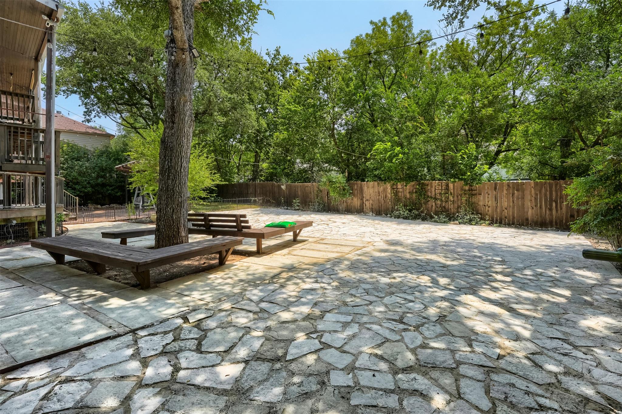9302 Rolling Oaks TRL