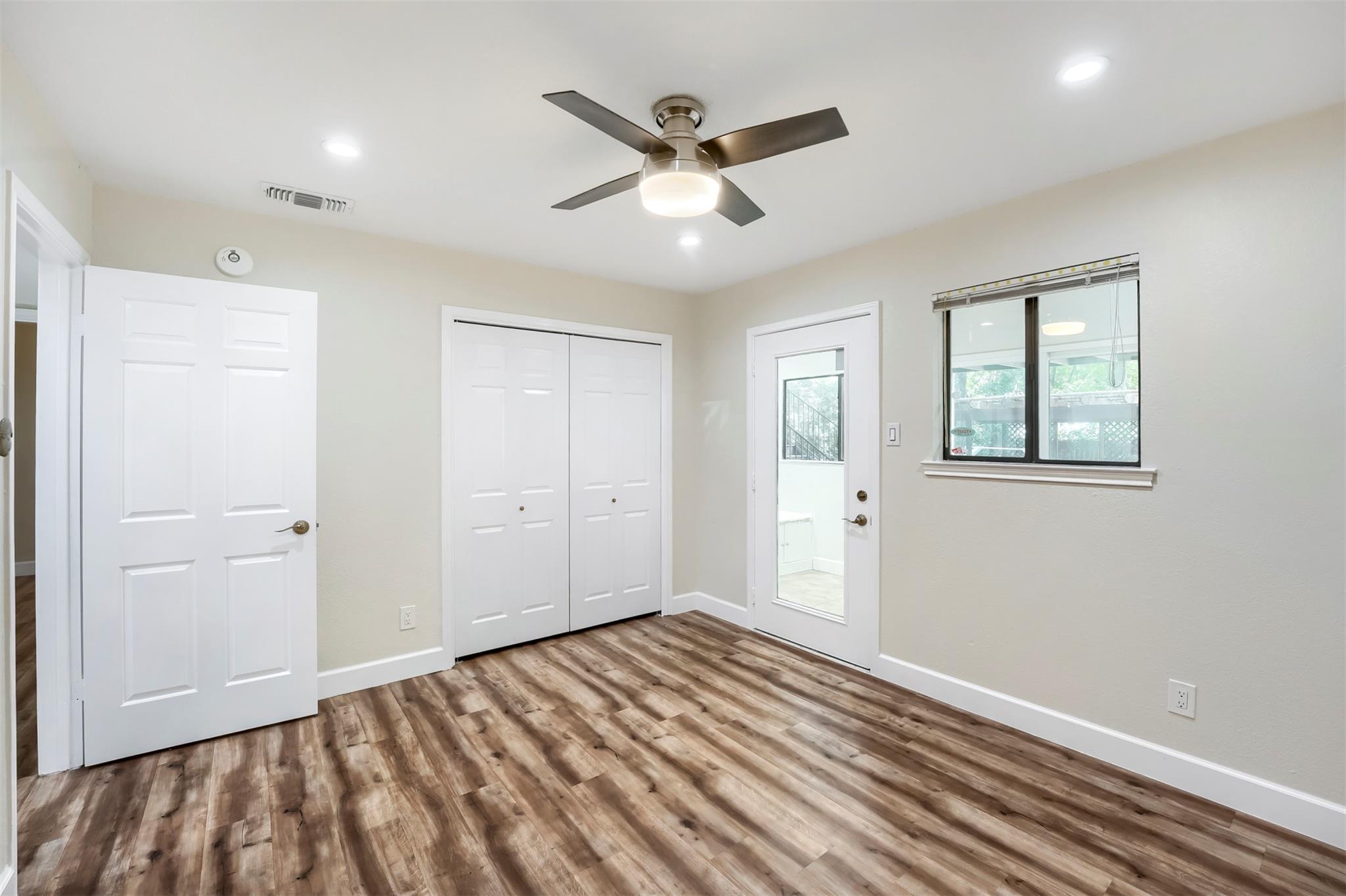 9302 Rolling Oaks TRL