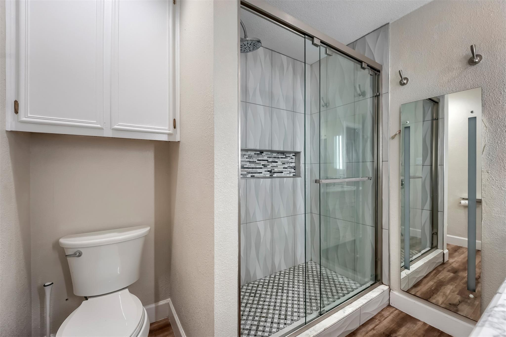 9302 Rolling Oaks TRL