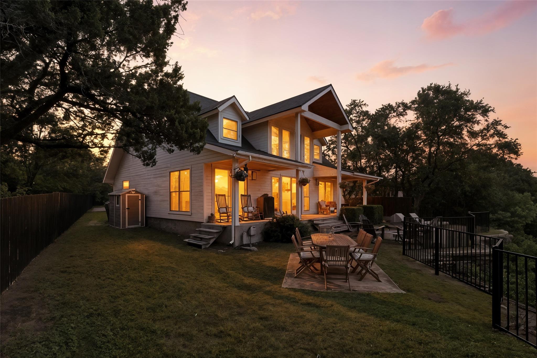 11103 Lakeside DR