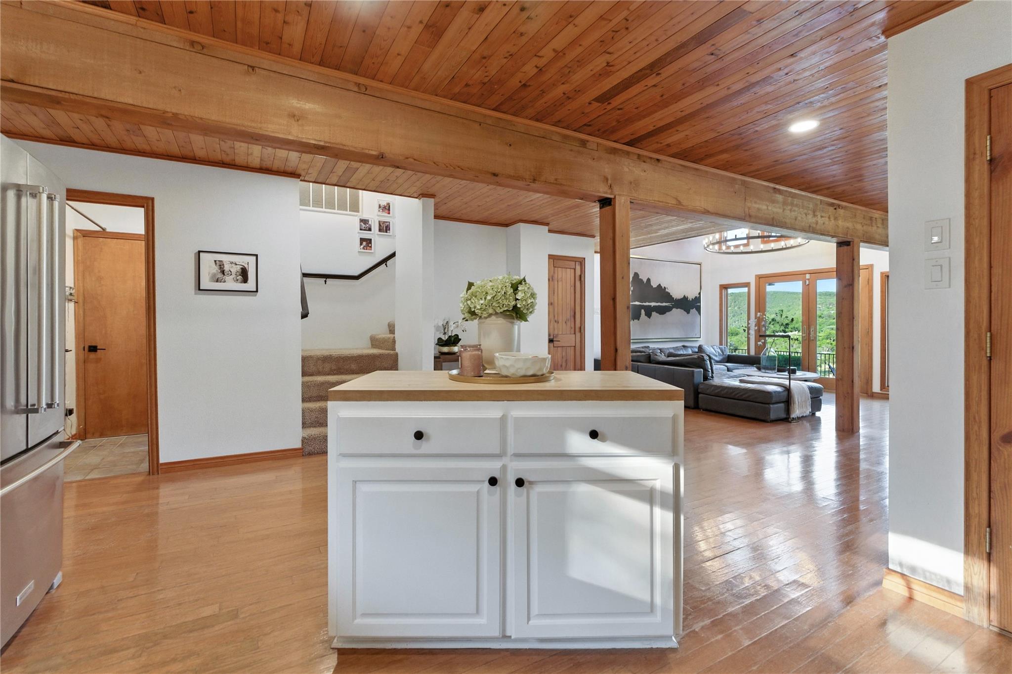 11103 Lakeside DR