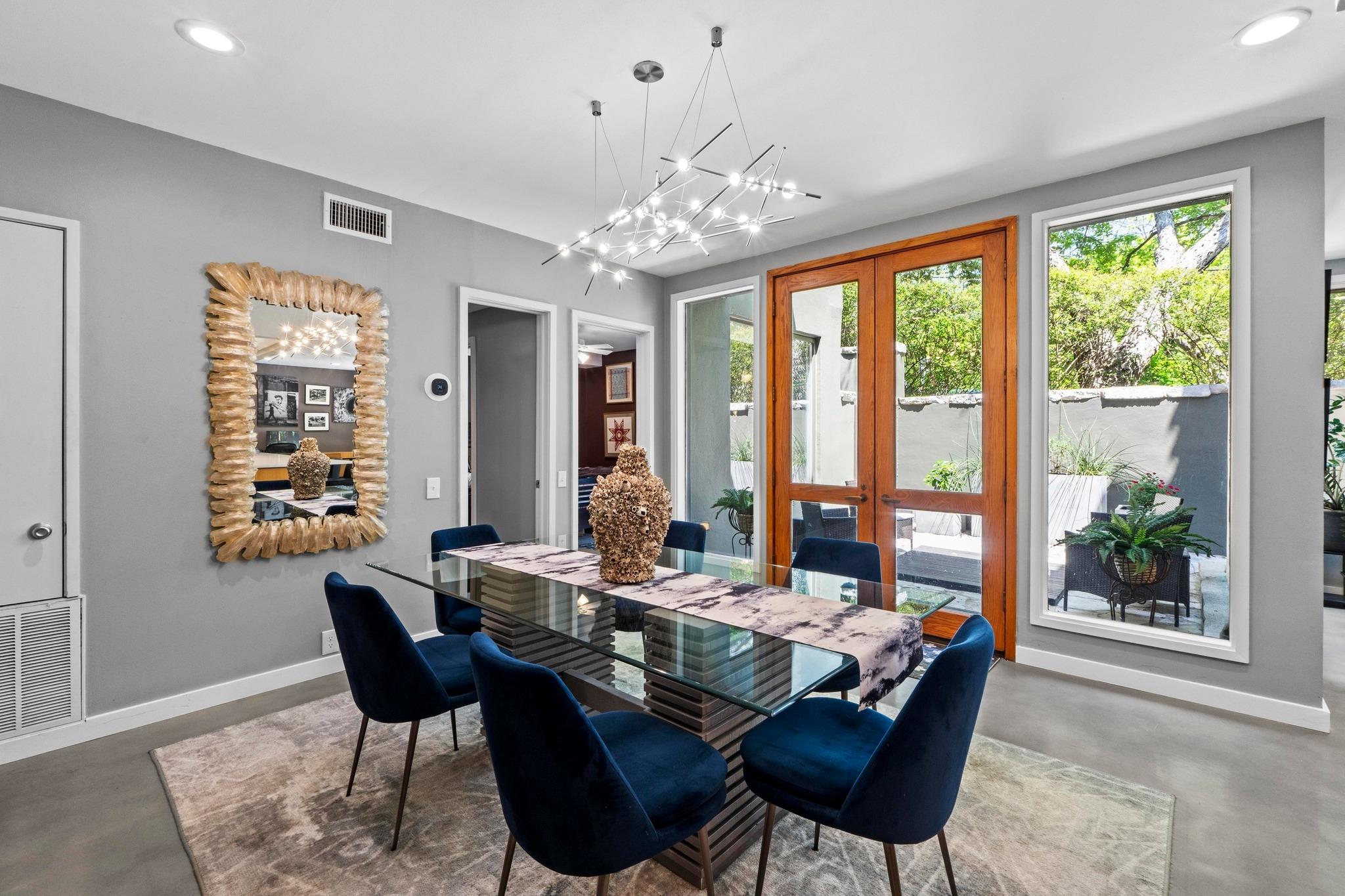 1111 W 12th ST # 102