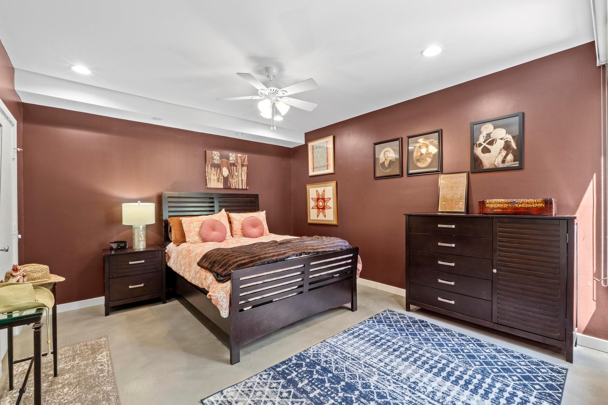 1111 W 12th ST # 102