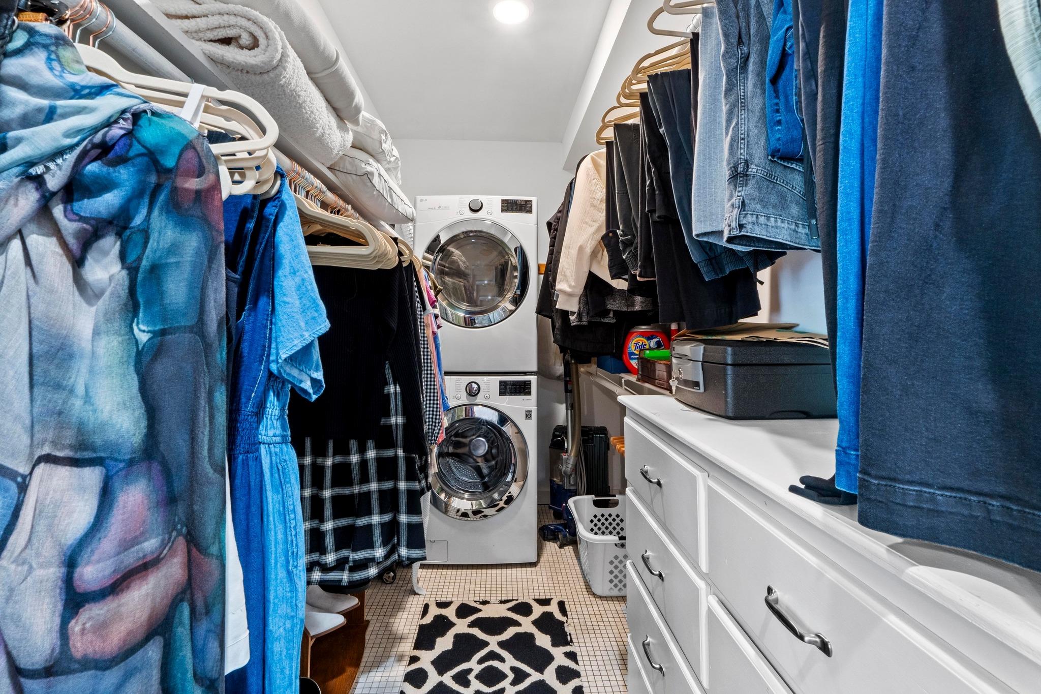 1111 W 12th ST # 102