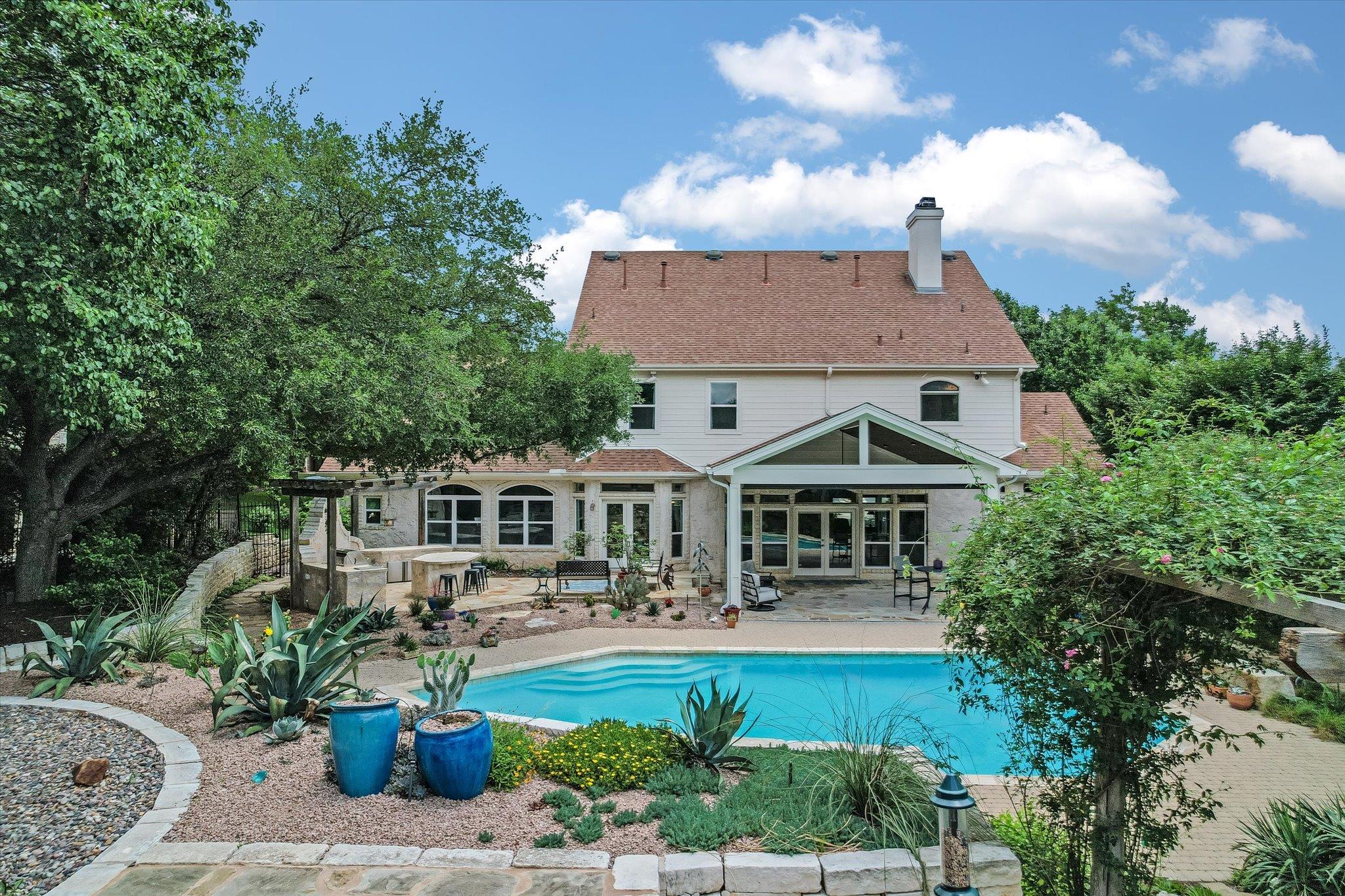 1208 Verdant WAY