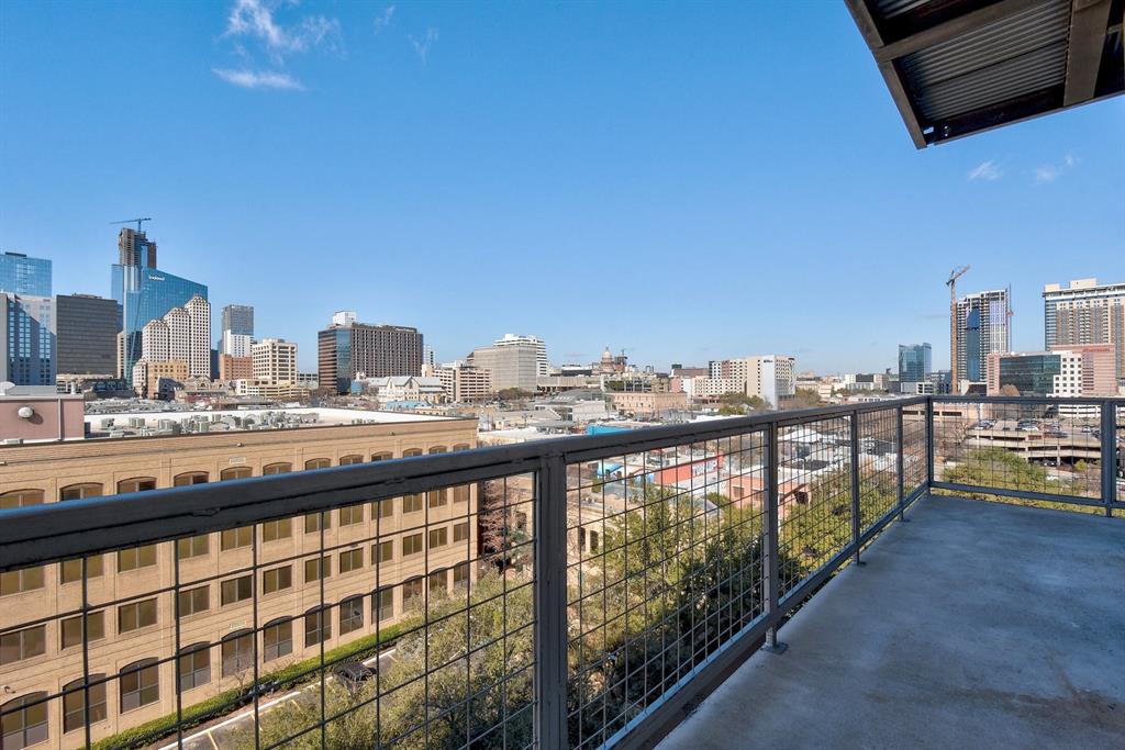 507 Sabine ST # 601