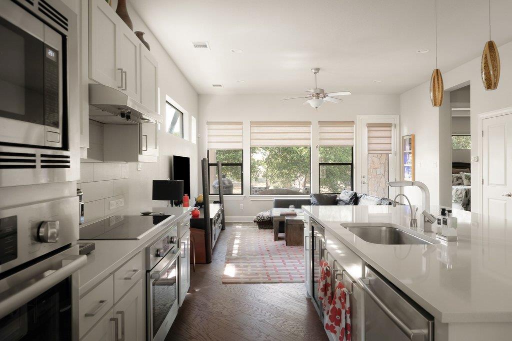 2 Prestonwood CV