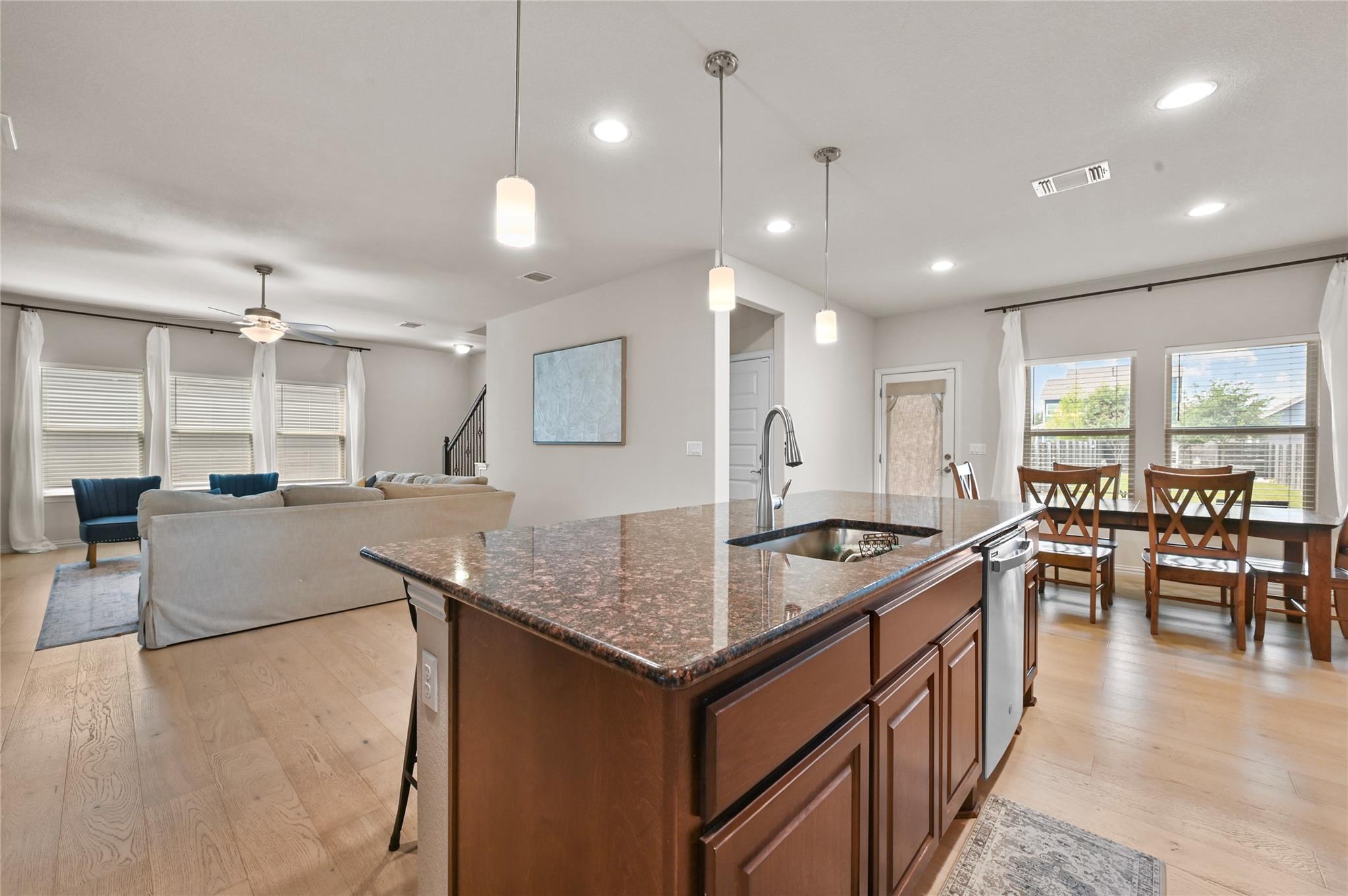8716 Mina DR