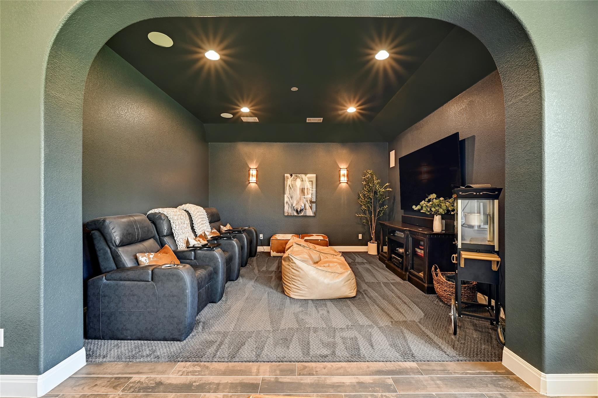 121 Buffalo Speedway DR