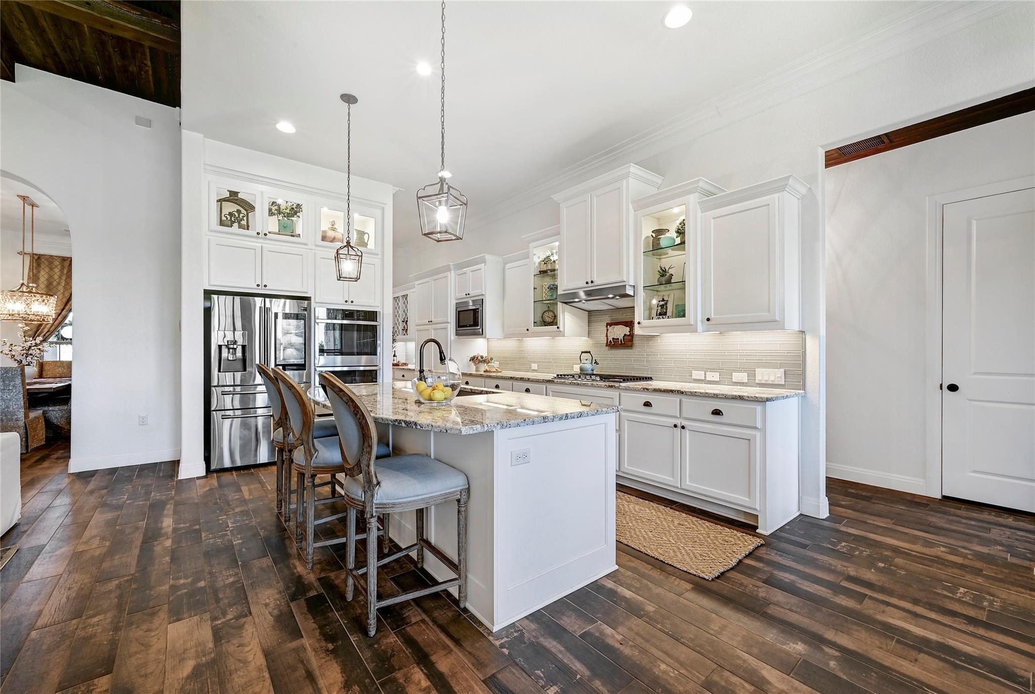 121 Buffalo Speedway DR