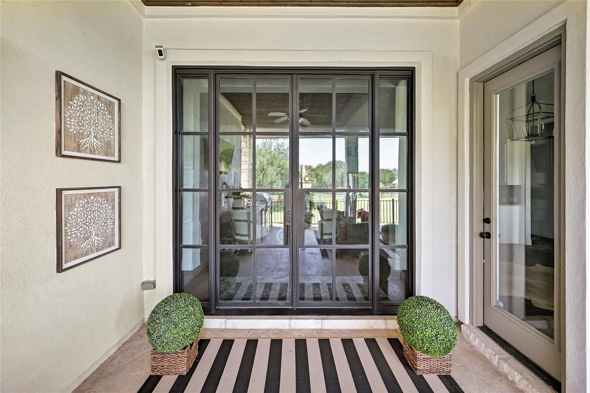 121 Buffalo Speedway DR