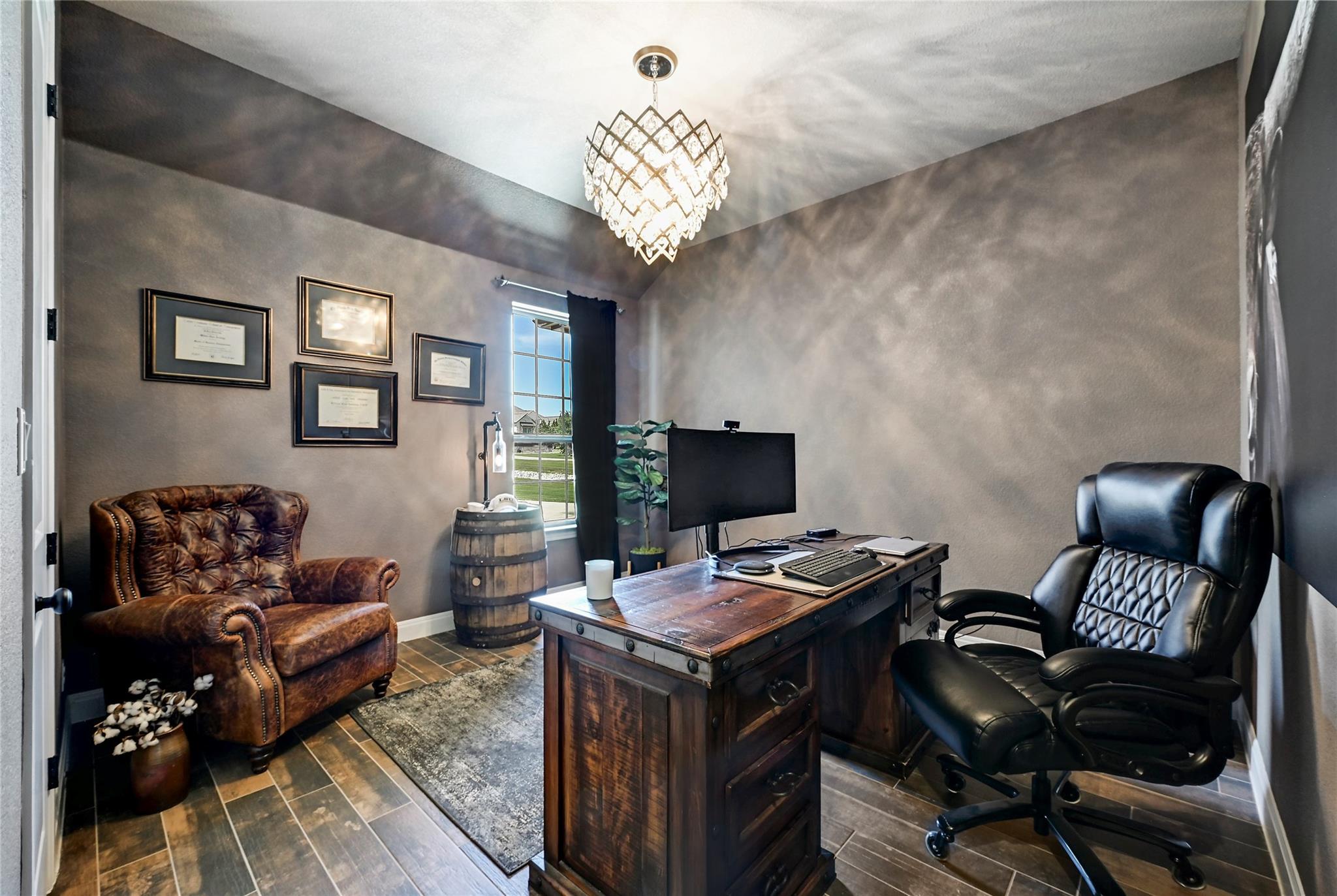 121 Buffalo Speedway DR