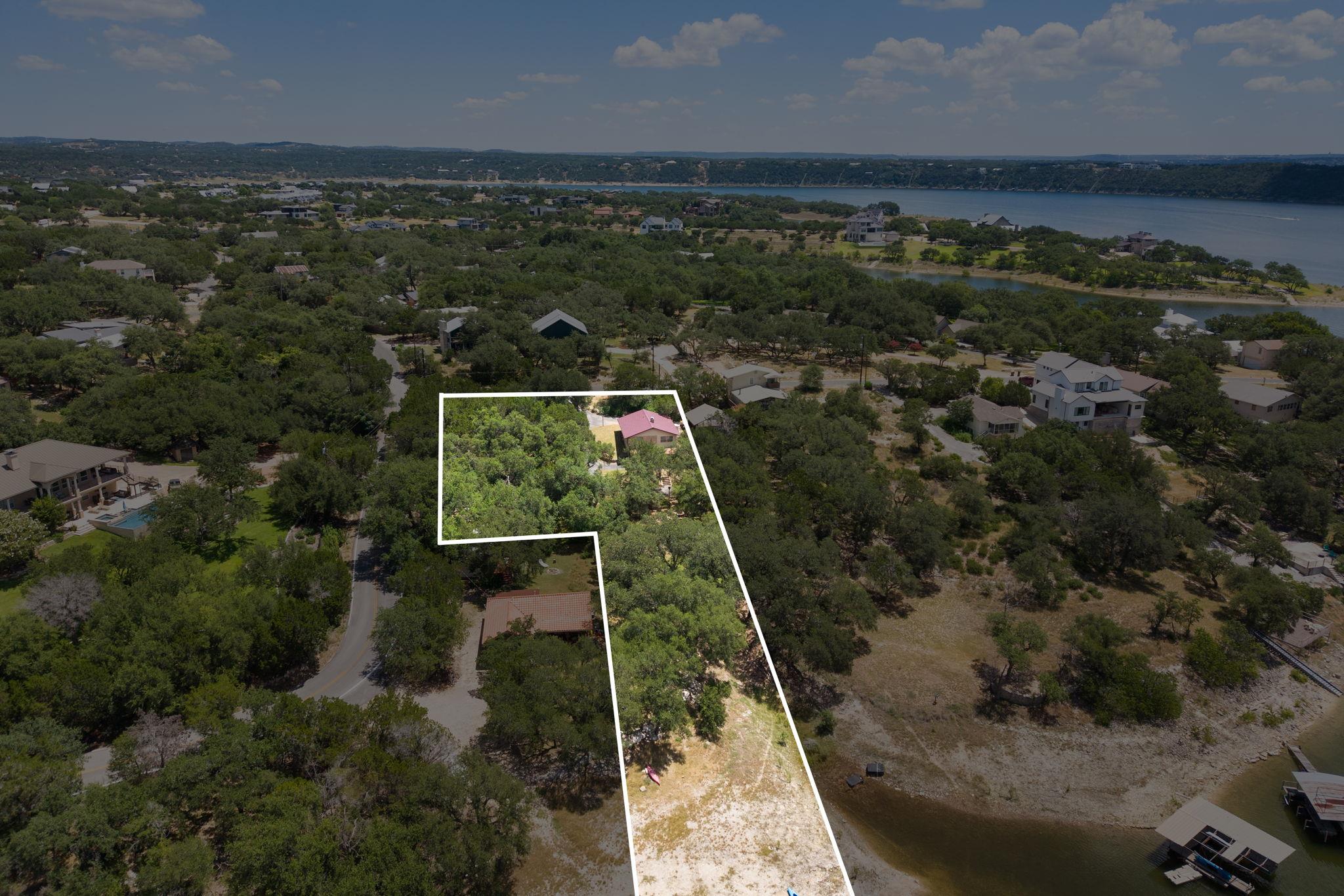 1105 Edgewater DR
