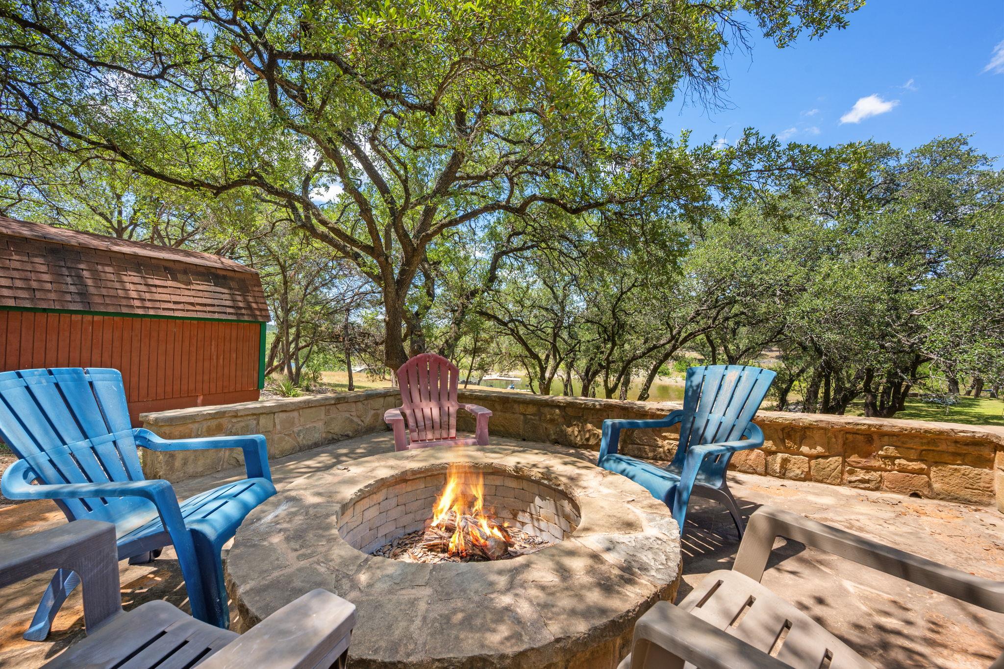 1105 Edgewater DR