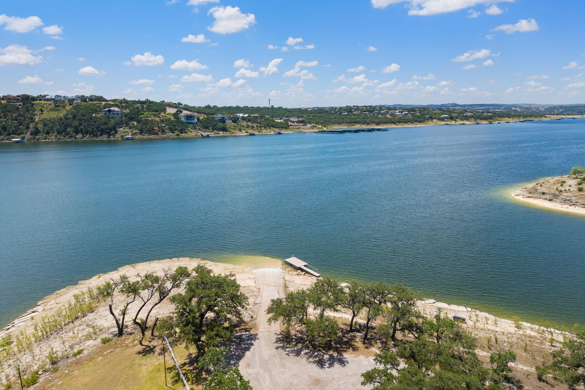 1105 Edgewater DR