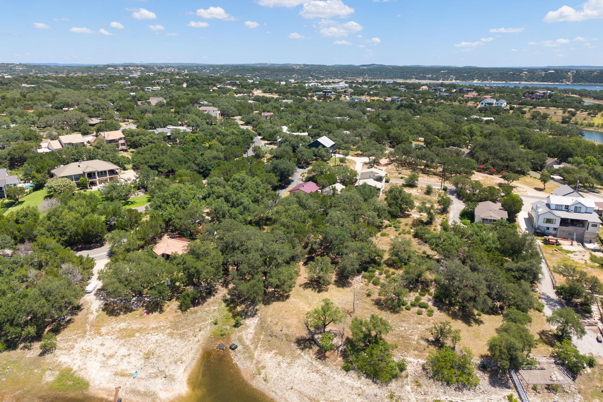 1105 Edgewater DR