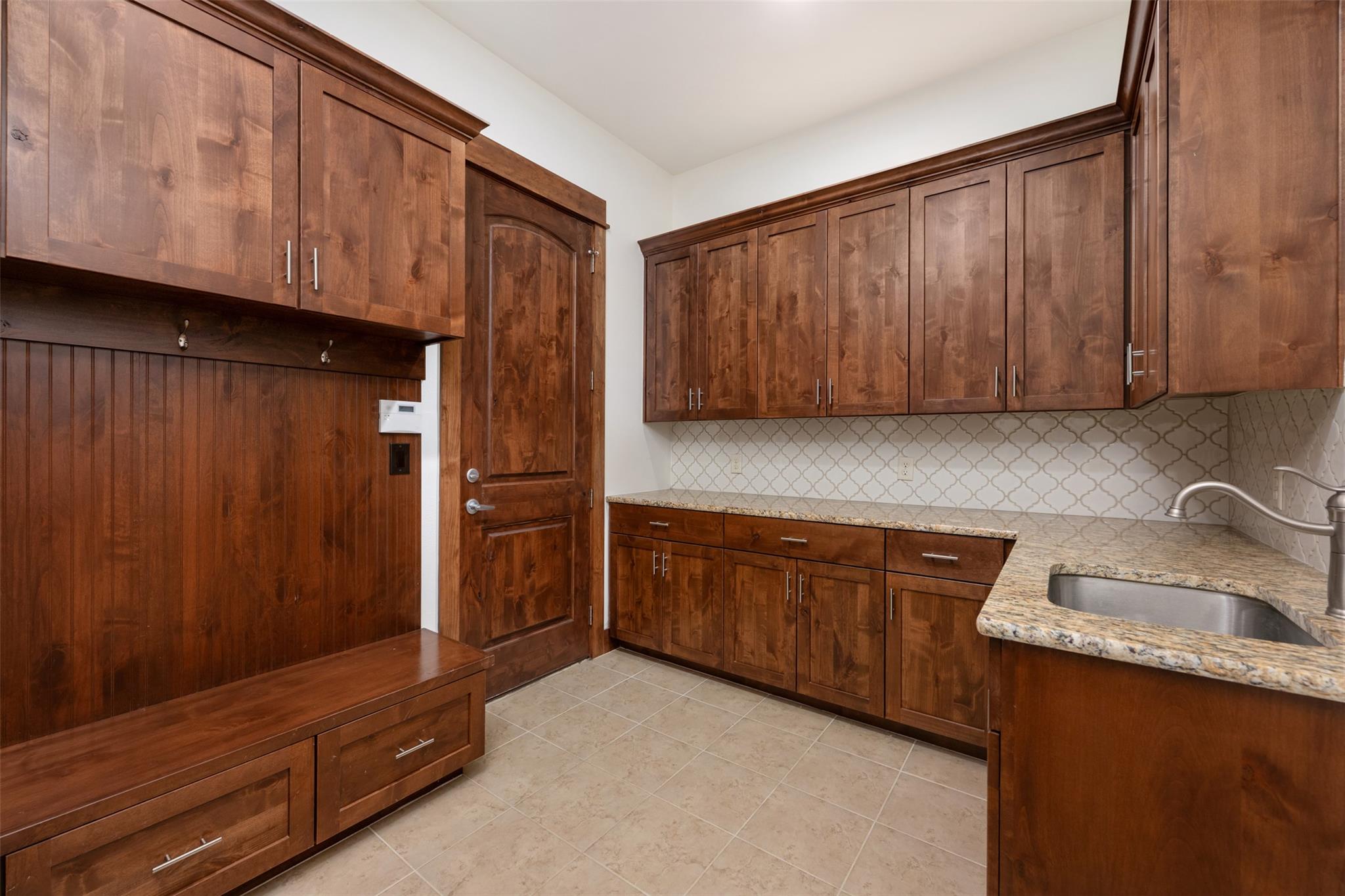 8040 Carlton Ridge CV