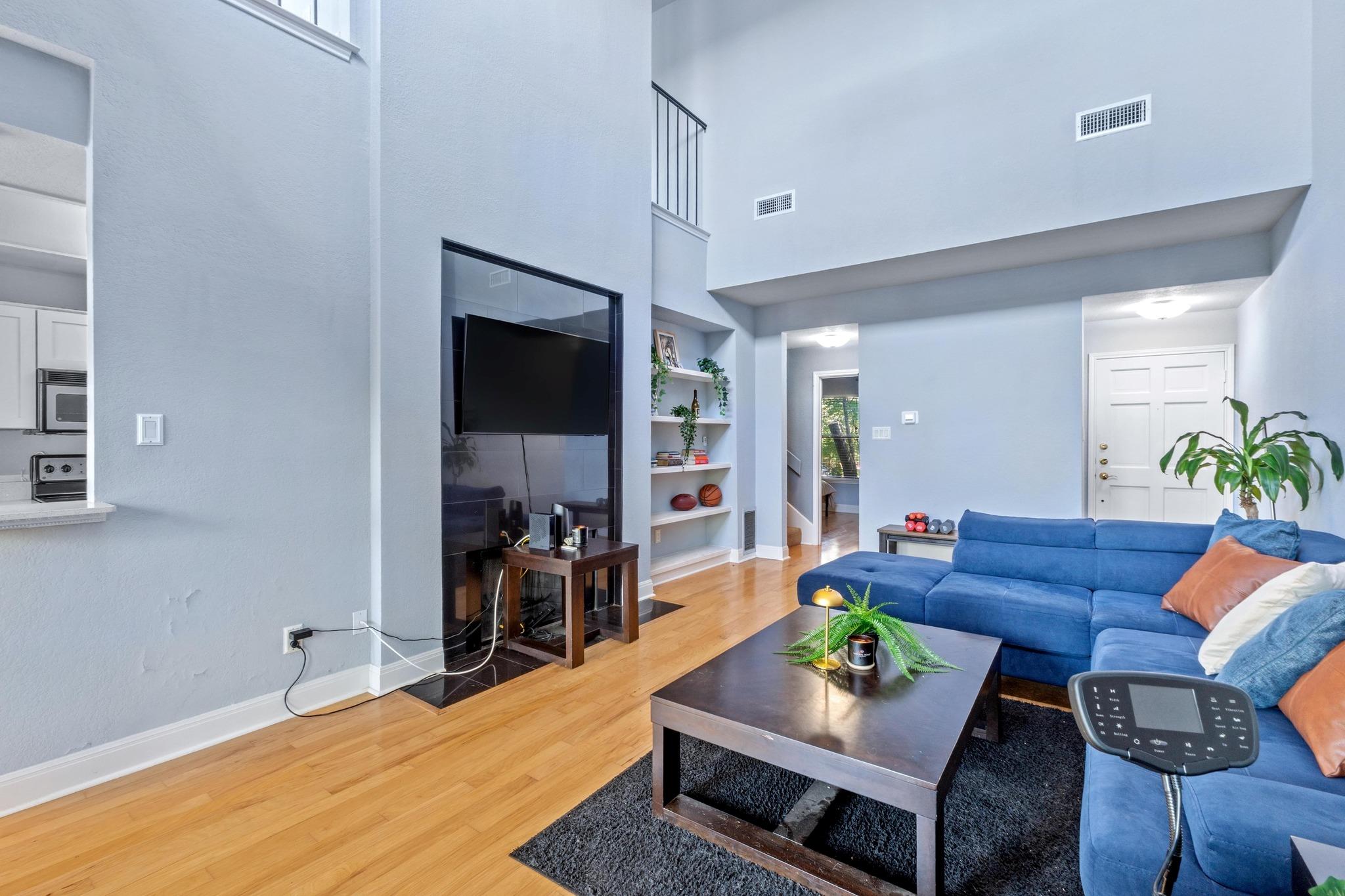 4711 Spicewood Springs RD # 226 Unit: 5-226