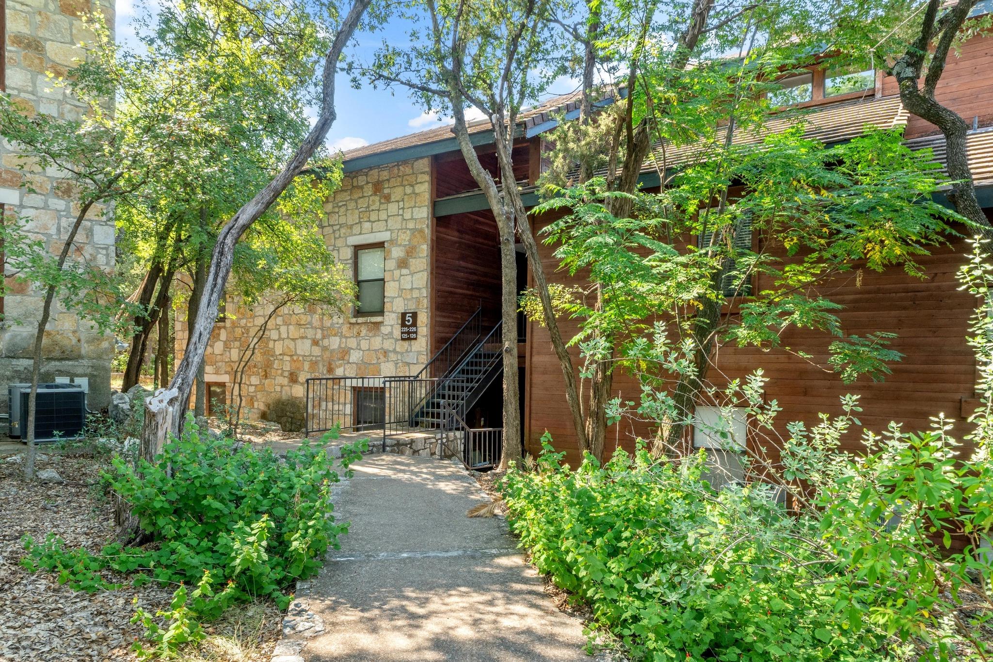 4711 Spicewood Springs RD # 226 Unit: 5-226