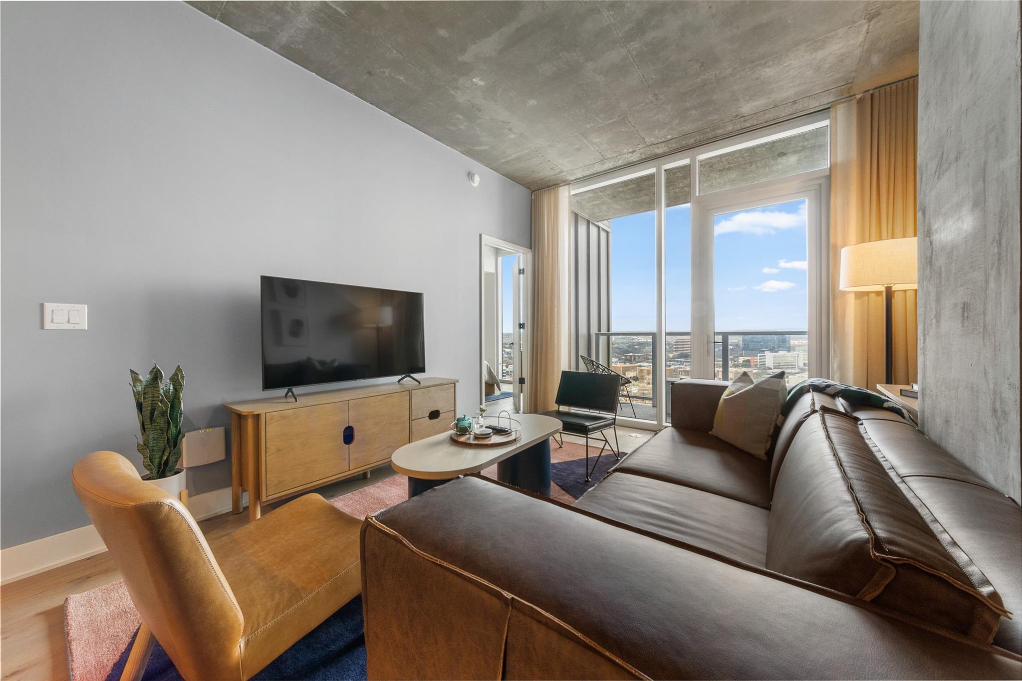 48 East Ave # 2211