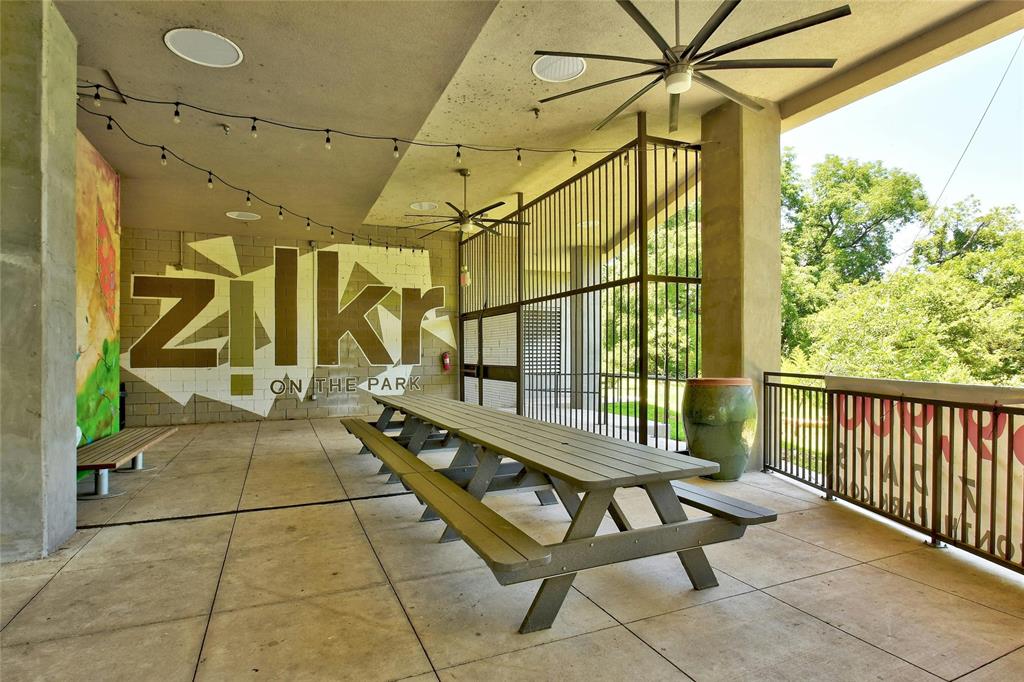 1900 Barton Springs RD # 1042