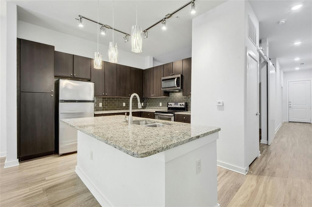 1900 Barton Springs RD # 1042