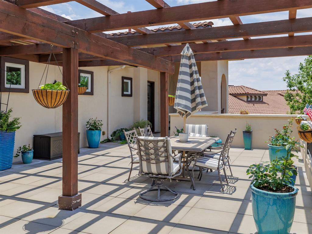 2601 N Quinlan Park RD # 502