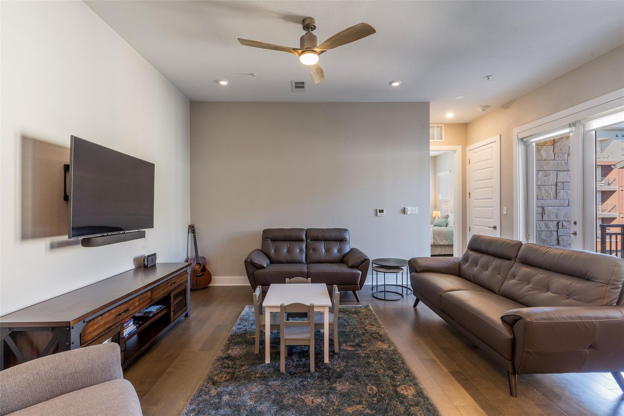 4405 Jackson Ave # 3303