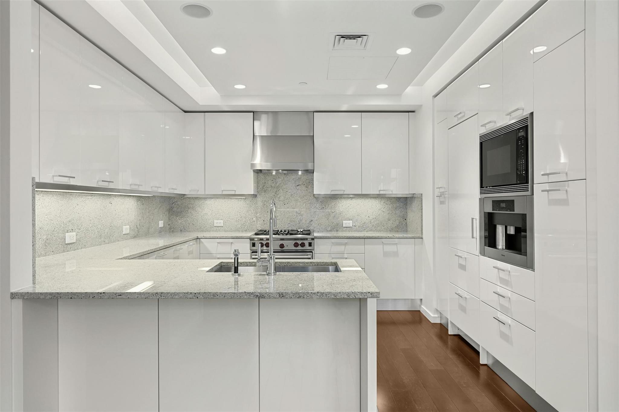 200 Congress Ave # 24B