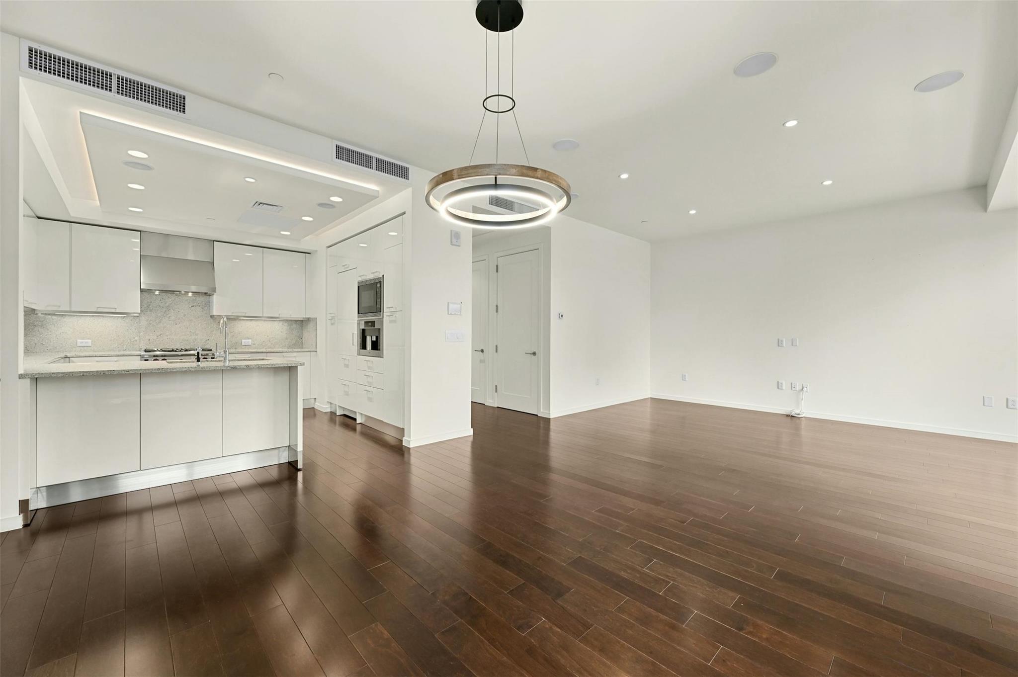 200 Congress Ave # 24B