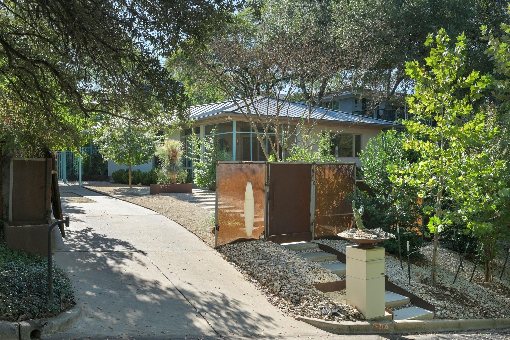 3705 Bridle PATH