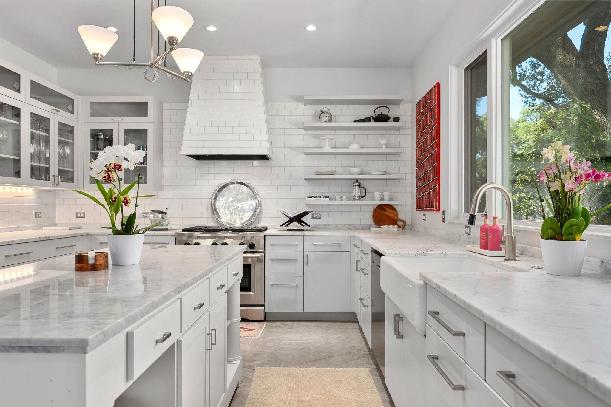 3705 Bridle PATH