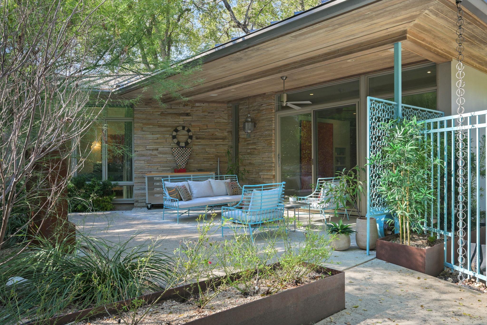 3705 Bridle PATH
